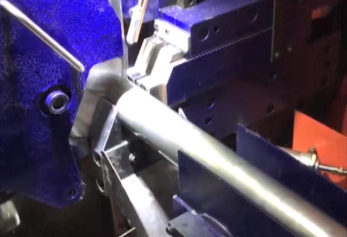 金屬圓鋸機